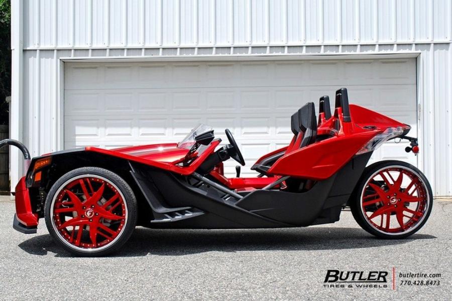  Polaris Slingshot on Forgiato Wheels 2015 года  (фото 4 из 8)